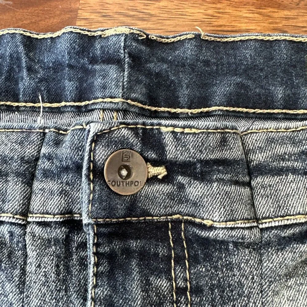 South Pole Jeans with Paint, Rip and‎ Fading Effects Measures 46x30 Hemmed